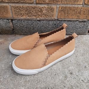Crown Vintage Thilanna Tan Brown Scalloped Leather Slip On Sneaker 9